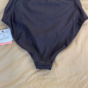NWT Shade and Sun High-Waisted Bikini Bottom